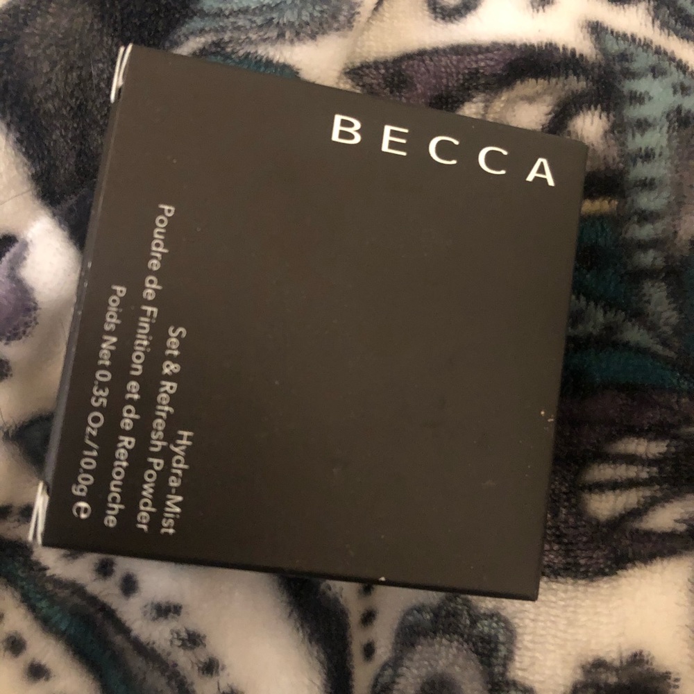 Becca hydra mist setting powder